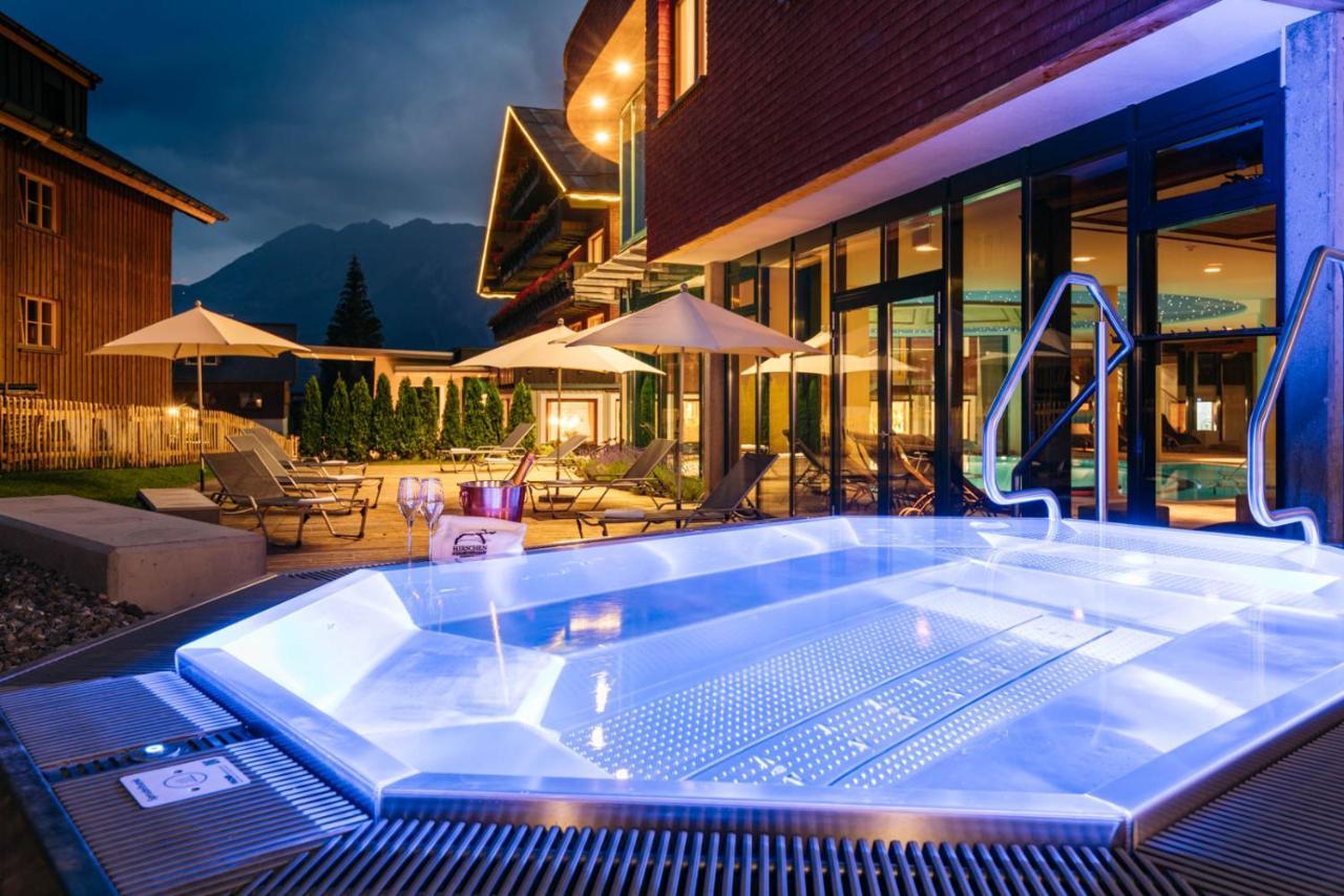 Hirschen Wohlfuehlhotel Schoppernau Εξωτερικό φωτογραφία