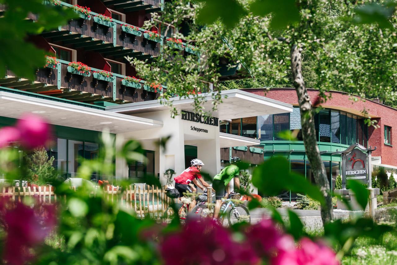 Hirschen Wohlfuehlhotel Schoppernau Εξωτερικό φωτογραφία